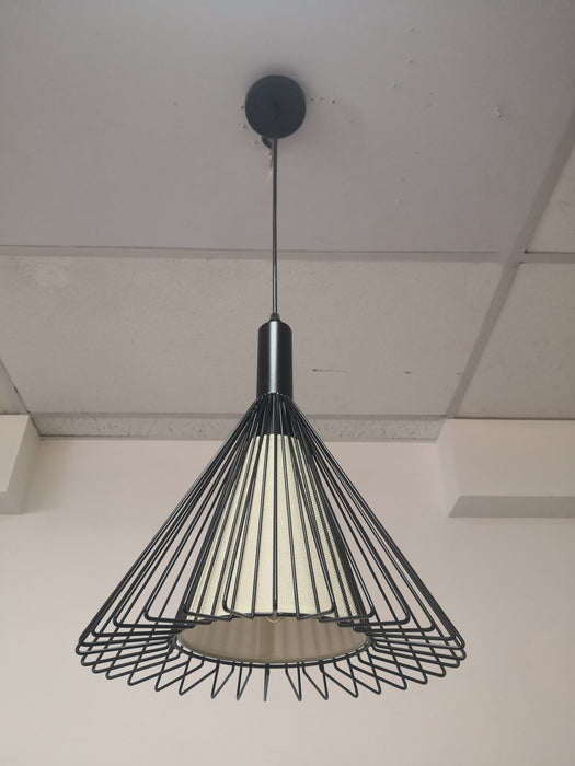 Single hanging pendant light